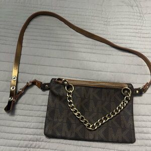 Michael Kors belt/purse
